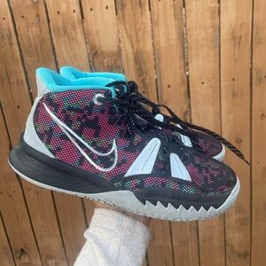 6Y Nikes